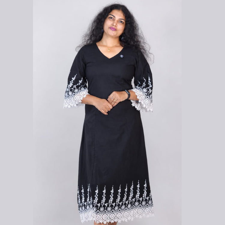 3 panneled dress with croche lace