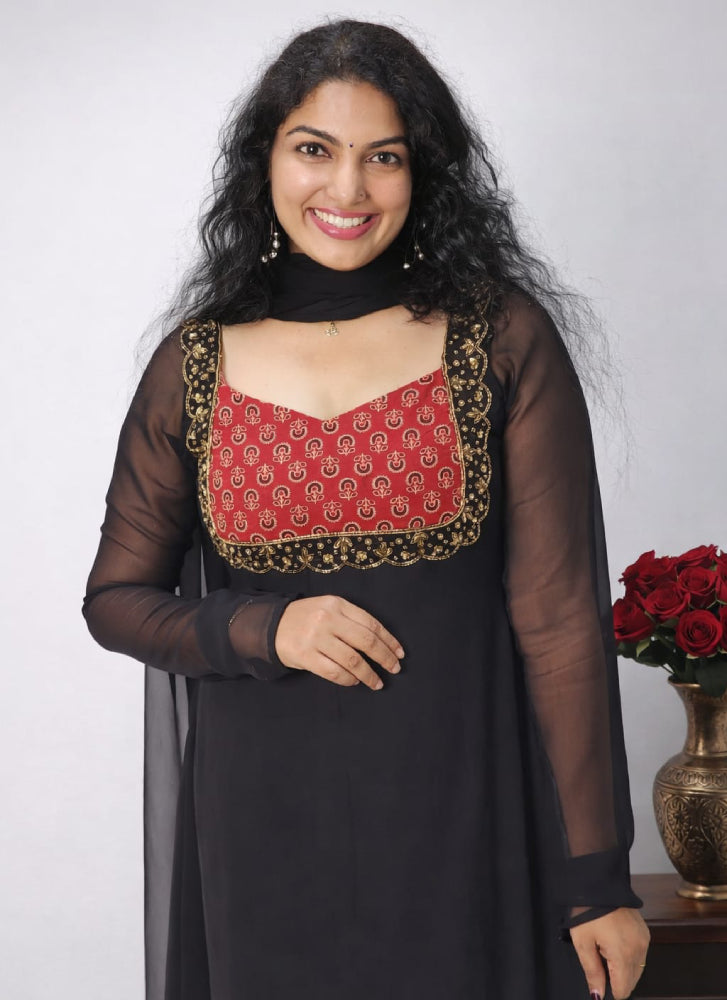 Ajrakh patched aline top with duppatta