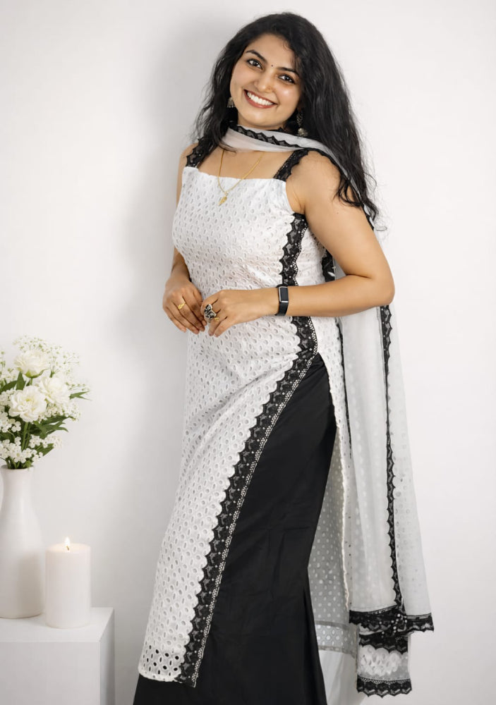 Haccoba Slitted Top with Dupatta & Bottom - Mizhiboutique