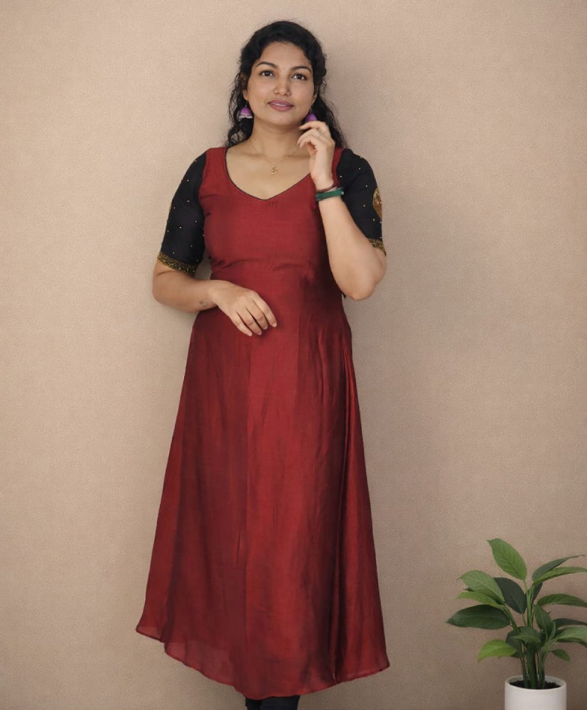 Hand worked Aline kurti - Mizhiboutique