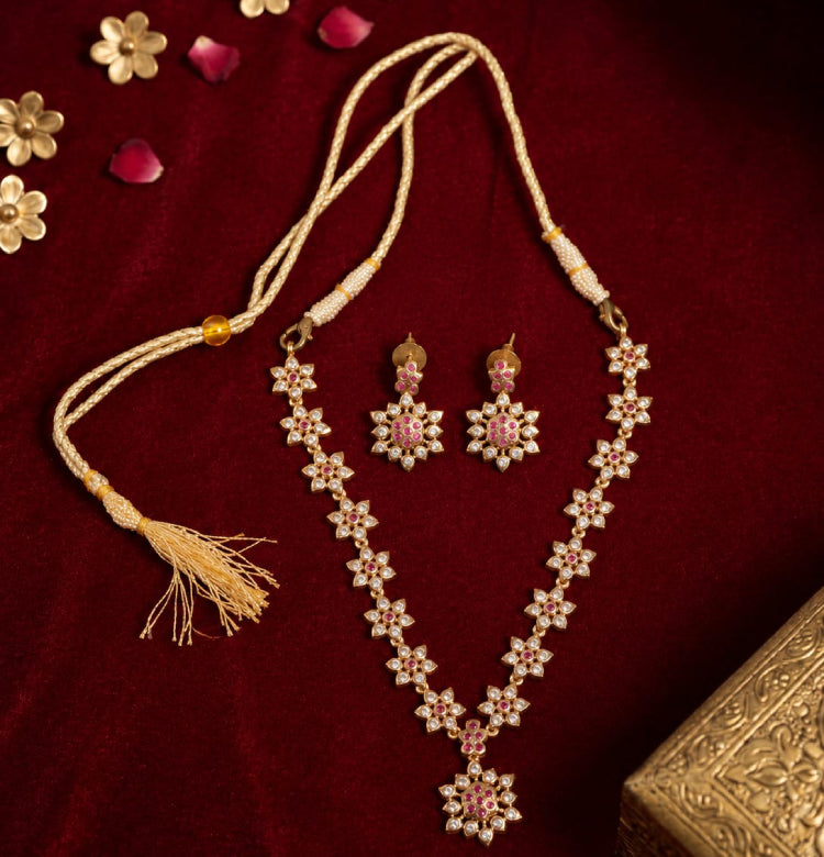 Traditional Floral Gold Necklace Set with Matching Earrings